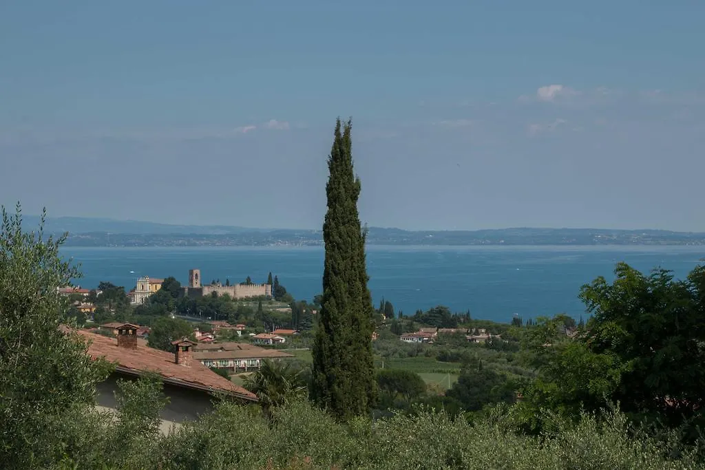 Daller Bianca Apartment By Wonderful Italy Soiano Del Lago