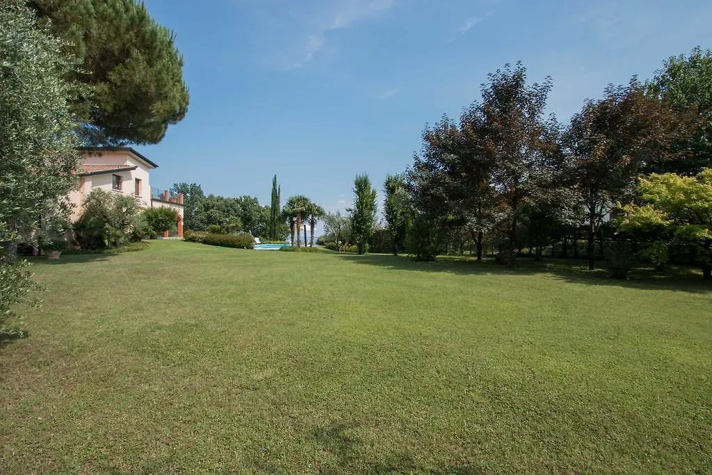 Daller Bianca Apartment By Wonderful Italy Soiano Del Lago